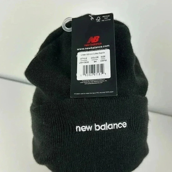 NEW BALANCE BEANIE NWT BLACK OSFM - Picture 3 of 6